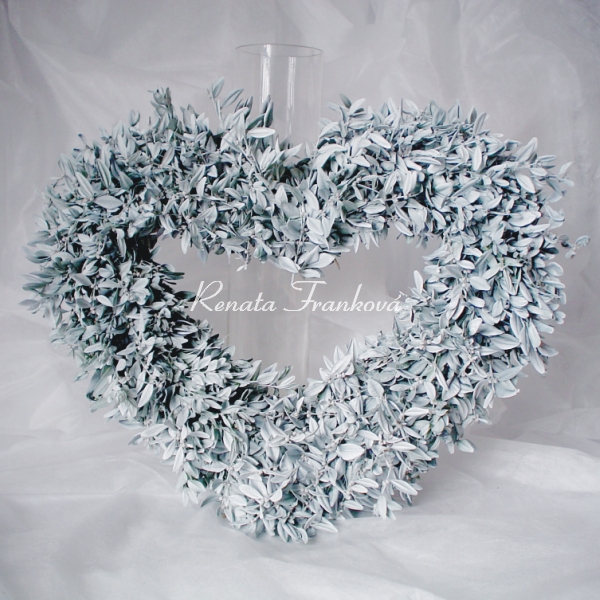 Zimní věnec-srdce Frost 40 cm