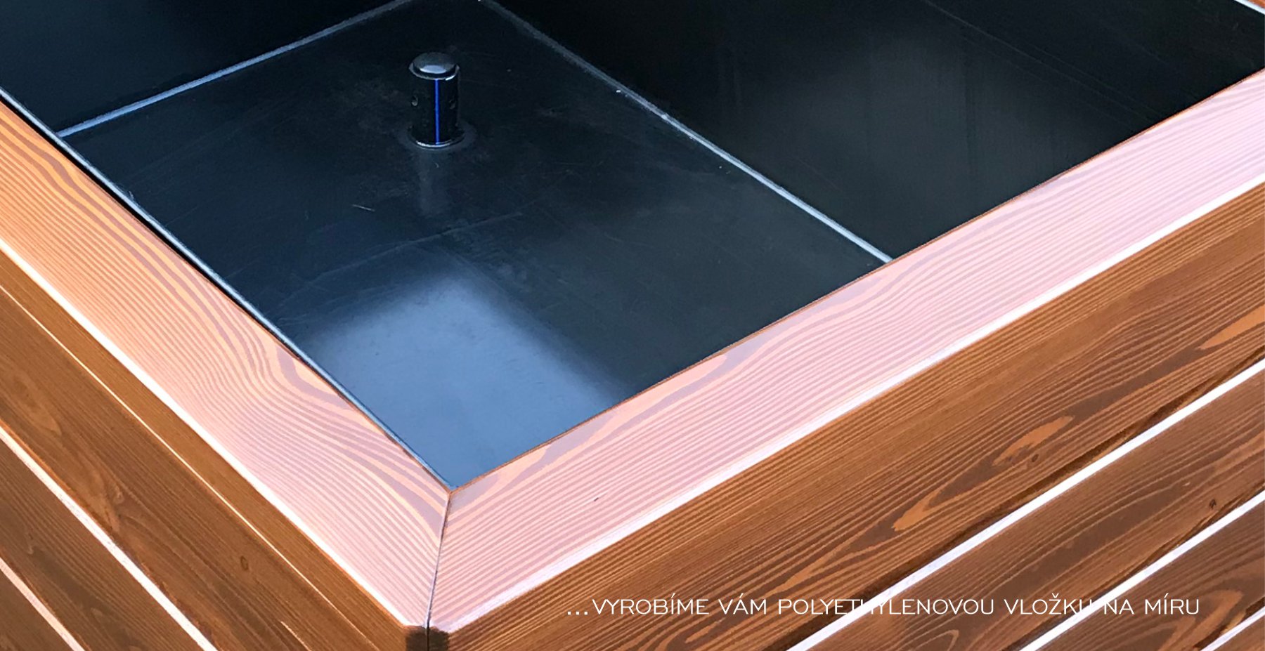 plastová vložka do květináče výroba na míru